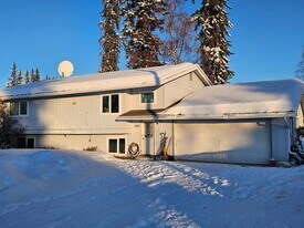 1922 Hilling Ave in Fairbanks, AK - Building Photo