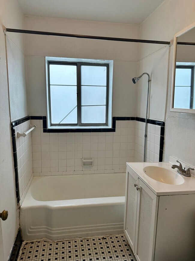 818 Cumberland St in Little Rock, AR - Foto de edificio - Interior Photo