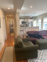 102 Morrison Ave, Unit 2 in Somerville, MA - Building Photo - Building Photo
