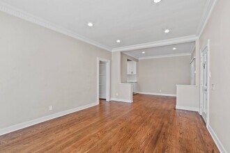 9619 W Olympic in Beverly Hills, CA - Foto de edificio - Building Photo