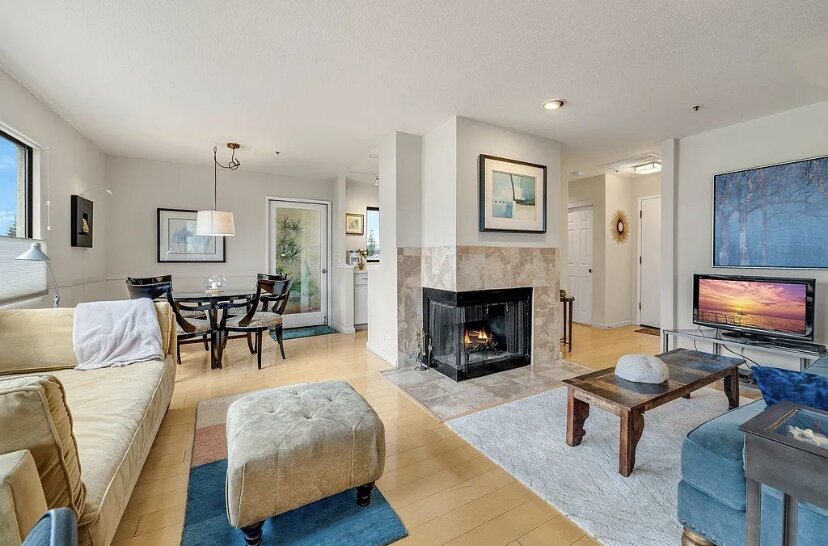 117 California Ave in Palo Alto, CA - Building Photo