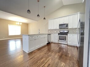 855 Meadow Ln in Marengo, IL - Building Photo - Building Photo