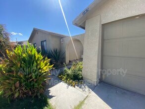 31425 Avenida El Mundo in Cathedral City, CA - Building Photo - Building Photo