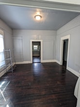 410 E Day St in Denison, TX - Building Photo - Building Photo