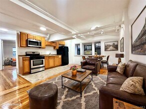 10 Nosband Ave in White Plains, NY - Building Photo - Building Photo