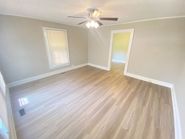 815 Barnett St in Kannapolis, NC - Building Photo - Building Photo