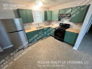 805 Gulf Dr in Gretna, LA - Building Photo - Building Photo