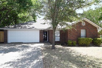 1908 Paisley St in Denton, TX - Building Photo - Building Photo