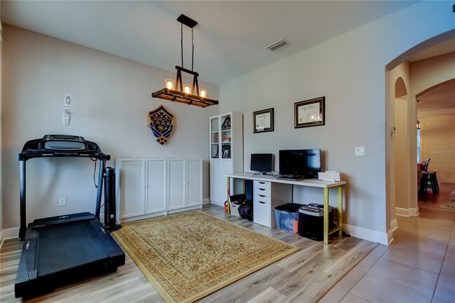3708 W Wyoming Ave in Tampa, FL - Building Photo - Building Photo