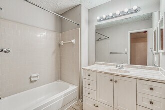 7010 Foxmont Ln in Humble, TX - Building Photo - Building Photo