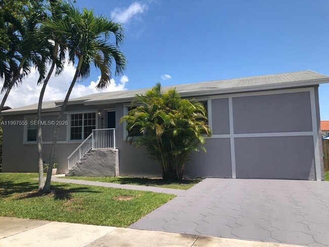 9771 SW 211th St in Cutler Bay, FL - Building Photo - Building Photo