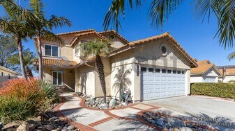 Unit in San Diego, CA - Building Photo