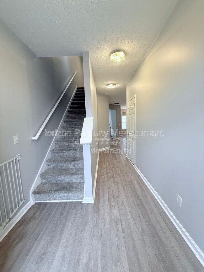 6474 Portside Way in Flowery Branch, GA - Building Photo - Building Photo