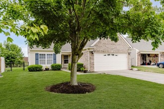 9249 Crossing Dr in Fishers, IN - Building Photo - Building Photo