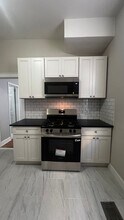 516 Monastery Pl in Union City, NJ - Building Photo - Building Photo