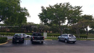10007 Winding Lake Rd in Sunrise, FL - Building Photo - Building Photo