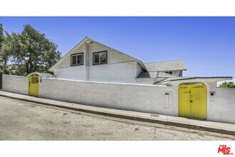 2215 Lake Shore Ave in Los Angeles, CA - Building Photo - Building Photo