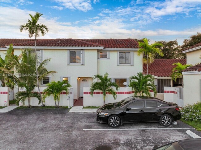 property at 3208 San Remo Cir