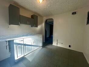 58 Division St-Unit -2nd Floor in Bridgeton, NJ - Building Photo - Building Photo