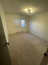 2539 Jenkintown Rd, Unit 102 in Glenside, PA - Building Photo - Building Photo