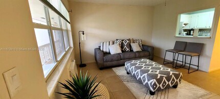 139 Waltham E in West Palm Beach, FL - Building Photo - Building Photo