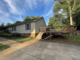 216 Gibson Rd in Mebane, NC - Building Photo