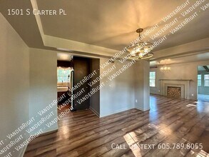 1501 S Carter Pl in Sioux Falls, SD - Foto de edificio - Building Photo