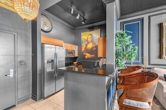 335 S Biscayne Blvd, Unit LPH-02 in Miami, FL - Building Photo - Building Photo