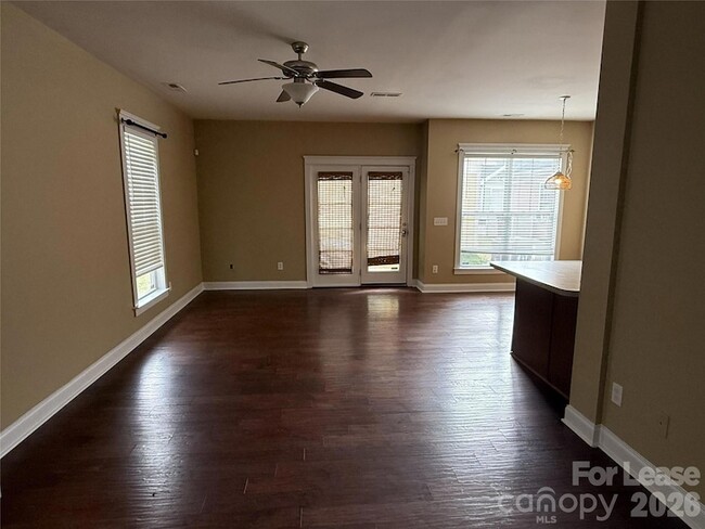 15211 Barnsbury Dr in Huntersville, NC - Building Photo - Building Photo