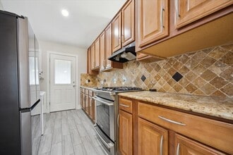 2320 Peppermill Rd in Houston, TX - Building Photo - Building Photo