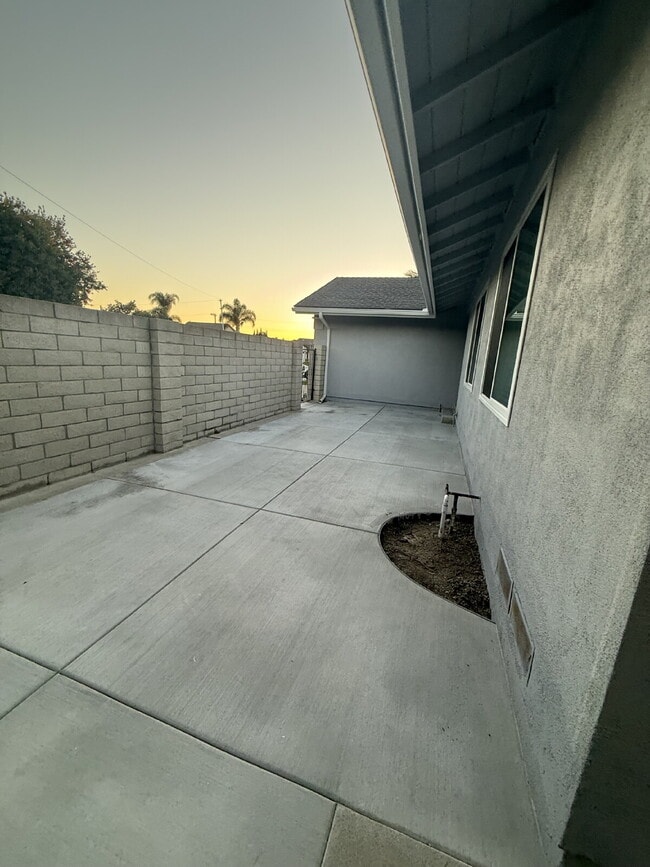 9291 Neolani Dr in Huntington Beach, CA - Building Photo - Building Photo