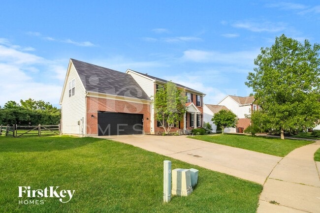 634 Ellen Dr in Cincinnati, OH - Foto de edificio - Building Photo