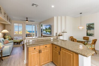 75-6060-6060 Kuakini Hwy in Kailua Kona, HI - Building Photo - Building Photo