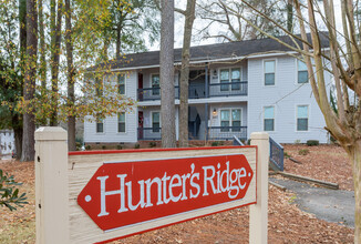 Hunter's Ridge Apartments in Fayetteville, NC - Foto de edificio - Building Photo