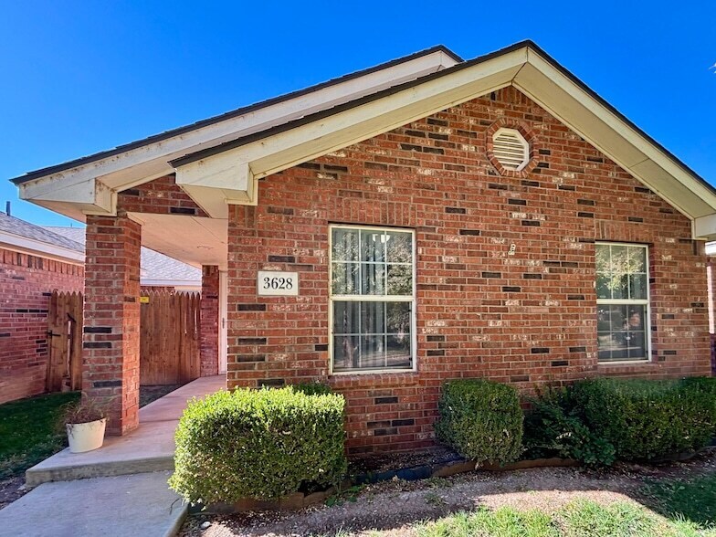 3628 S Mirror St in Amarillo, TX - Foto de edificio
