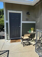 1818 Moore Blvd, Unit 1818 Moore Blvd, #223 in Davis, CA - Building Photo - Building Photo