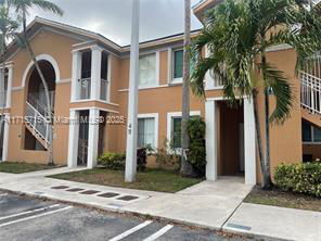 7070 NW 177th St in Hialeah, FL - Building Photo - Building Photo