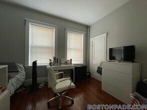 447 Park Dr in Boston, MA - Building Photo - Building Photo