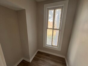 14 E 6th Ave in Hutchinson, KS - Building Photo - Building Photo