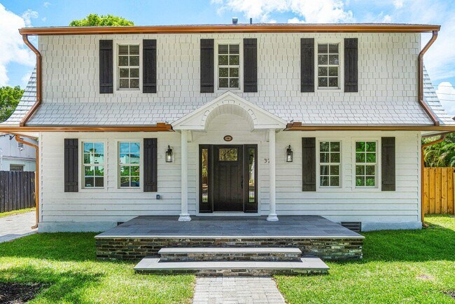 property at 370 Marlborough Rd