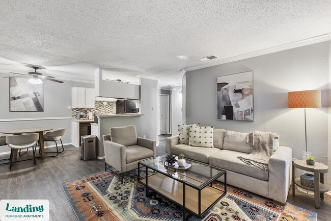 property at 1919 W Tarrant Rd