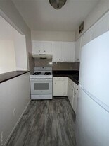 251 Woodland Ave in Yonkers, NY - Building Photo