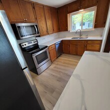 10831 Woodbine St in Los Angeles, CA - Foto de edificio - Building Photo