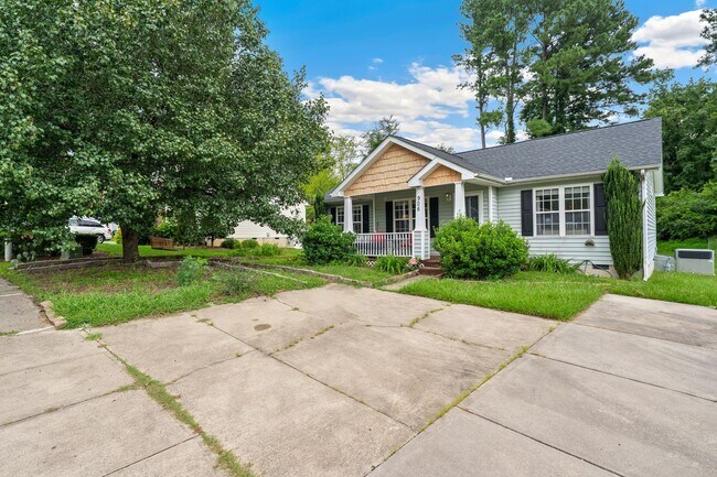 906 Hounds Chase Dr in Durham, NC - Building Photo - Building Photo