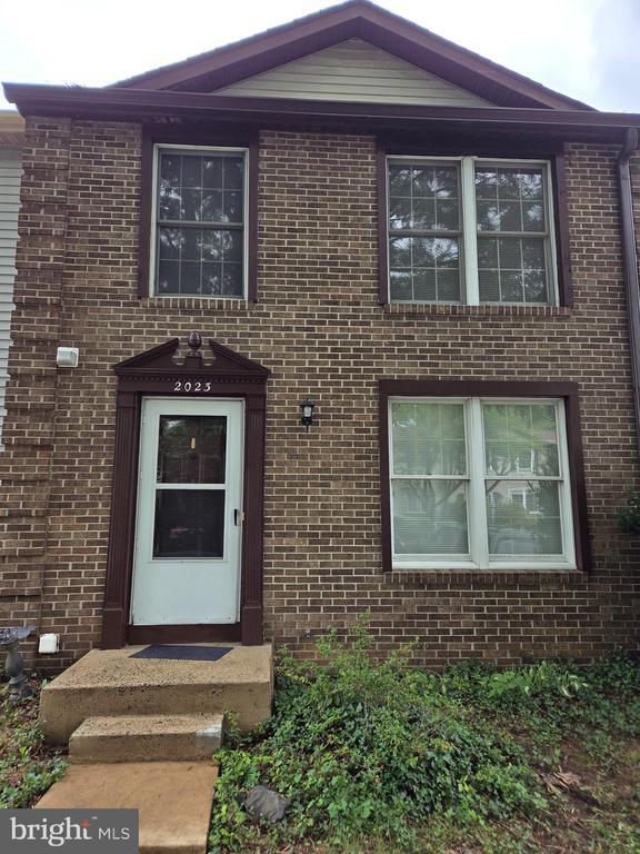property at 2023 Brooks Square Pl