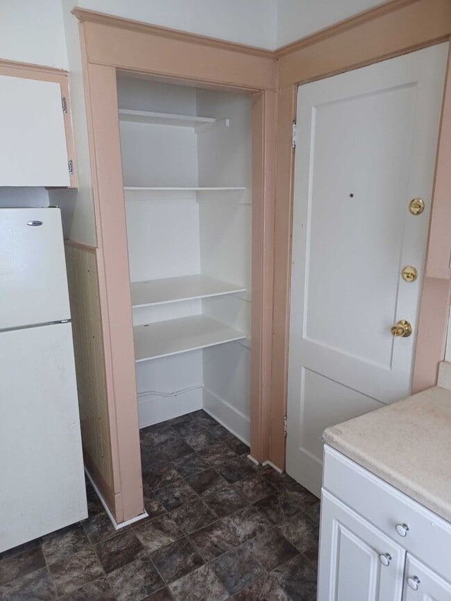 239 Ann St NE in Grand Rapids, MI - Foto de edificio - Building Photo