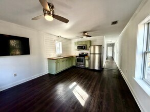 199 E Bayou Forest Dr in Freeport, FL - Building Photo - Building Photo