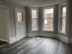 133 Essex St in Sarnia, ON - Building Photo - Building Photo