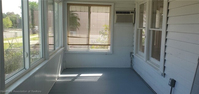 21 Fields St in Avon Park, FL - Building Photo - Building Photo