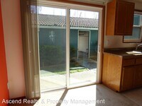 7865 SW Fanno Creek Dr photo'